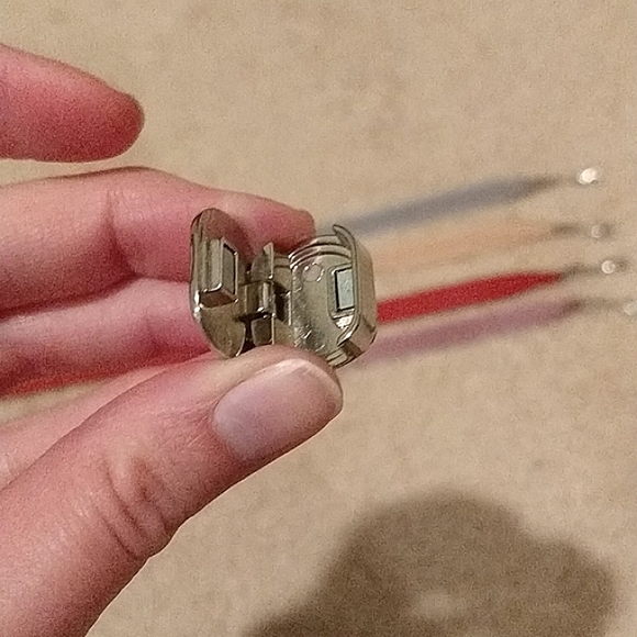 Interchangeable ribbon and pendant necklaces - Picture 3 of 6